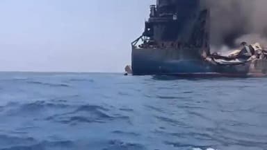 ईरान को हल्के में लेने का नतीजा। बिना अनुमति निकल रहे थे हार्मुज स्ट्रेट से। पूरा उड़ा दिया।
#ईरान #iranwar