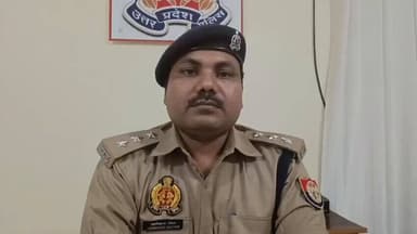 #JhansiPolice द्वारा @sspjhansi के निर्देशन में अपराध एवं अपराधियों के विरुद्ध की जा रही सख्त कार्यवाही थाना सीपरी बाजार...