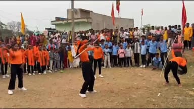 पूर्वी टुंडी थाना क्षेत्र के कांशीटांड़, कोपली, रामपुर एवं सुंदर पहाडी़ गांवों के द्वारा श्रीराम के जन्मोत्सव पर निकाली ...