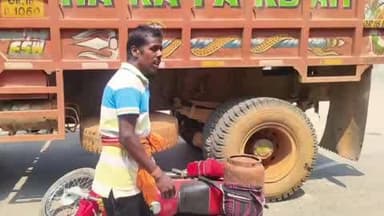 ପାଣିକୋଇଲି ଥାନା ମିର୍ଜାପୁର ଛକରେ ବାଇକକୁ ଧକ୍କା ଦେଲା ଟ୍ରକ,ଅଳ୍ପକେ ଦୁର୍ଘଟଣାରୁ ବର୍ତ୍ତିଲେ ବାଇକ ଚାଳକ