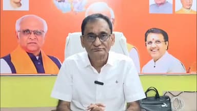 ઉધના: ડિંડોલીની પ્રાથમિક શાળાના વાયરલ વીડિયો મુદ્દે અધ્યક્ષ રાજેન્દ્ર કાપડિયા નું નિવેદન,સાંભળો