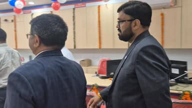 107 साल बैंक खाताधारकों को समर्पित, यूनियन बैंक जगाधरी शाखा का नवीनीकरण, अंचल प्रमुख ने किया उद्घाटन।
#UnionBank #Jagadh...