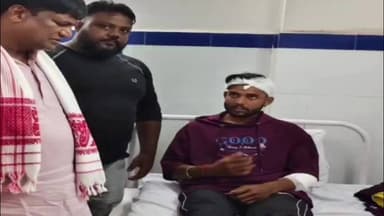 चास: धनबाद सांसद ढुल्लू महतो पहुंचे बीजीएच अस्पताल, बिजली हादसे में घायलों से की मुलाकात