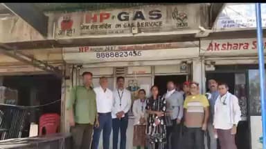 धुळे: धुळ्यातील ओम गॅस एजन्सीला कारणे दाखवा नोटीस पुरवठा अधिकारी बागडे यांची माहिती