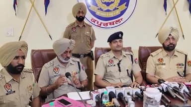 ਕਪੂਰਥਲਾ: 50 ਲੱਖ ਰੁਪਏ ਦੀ ਫਿਰੌਤੀ ਲਈ ਪਿੰਡ ਆਹਲੀ ਕਲਾਂ ਚ ਗੋਲੀ ਚਲਾਉਣ ਦੀ ਕੋਸ਼ਿਸ਼ ਦੇ ਮਾਮਲੇ ਸਬੰਧੀ ਨਬਾਲਗ ਸਮੇਤ 3 ਗੁਰਗੇ ਗਿ੍ਫ਼ਤਾਰ-ਗੌਰਵ ਤੂਰਾ SSP