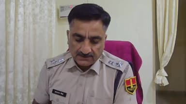 कुछ दिनों पूर्व भीकमकोर बस स्टैंड पर दिन दहाड़े हुए रावलसिंह हत्याकांड के मुख्य आरोपी को पुलिस ने गिरफ्तार किया।