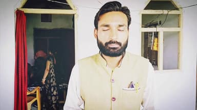 पूर्णियां : 12वीं के परीक्षा परिणाम में गणित विषय के 100 में 100 मार्क्स लाने वाला यश ने पूर्णिया का नाम किया रोशन।