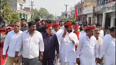 खेकड़ा: दादरी रैली के लिए रवि बैसला हजारों समर्थकों के साथ अखिलेश यादव की जनसभा में शामिल होने भागौट से रवाना