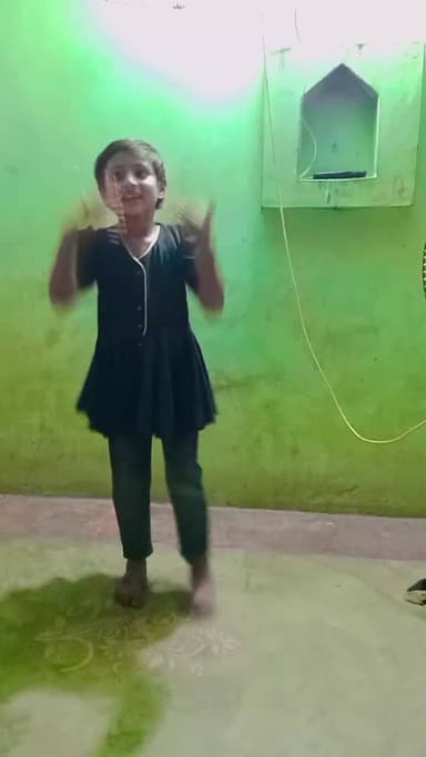 chhoti Si Beti#bahut achcha dance kar rahi hai Kumari Richa Yadav#yah Dhola ke pass tawaalpur ki Rahane wali Hain#