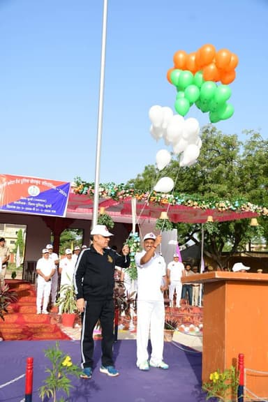 32वीं अंतर जिला पुलिस खेलकूद प्रतियोगिता 2025 का भव्य आगाज ।
श्री राजेन्द्र प्रसाद गोयल (IPS) महानिरीक्षक पुलिस, कोटा र...