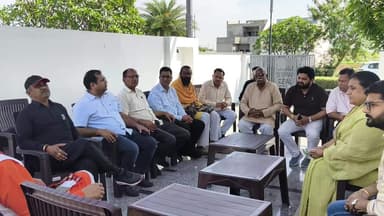 विश्व हिन्दू परिषद के क्षेत्र व प्रांत संगठन अधिकारियों ने ली धर्मनगरी में बैठक
राम महोत्सव की तैयारियों की समीक्षा की