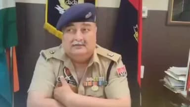 ਜ਼ੀਰਾ: ਬੱਸ ਸਟੈਂਡ ਵਿਖੇ ਲਿਫਟ ਦੇ ਬਹਾਨੇ ਪਿਸਤੌਲ ਦੇ ਦਮ ਤੇ ਕਾਰ ਅਤੇ ਦੋ ਮੋਬਾਇਲ ਦੀ ਕੀਤੀ ਲੁੱਟ, ਤਿੰਨ ਦੇ ਖਿਲਾਫ ਮਾਮਲਾ ਦਰਜ।