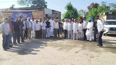 ਆਨੰਦਪੁਰ ਸਾਹਿਬ: ਸਜਮੋਰ ਦੇ ਬਸਨੀਕਾ ਵੱਲੋਂ ਸਾਬਕਾ ਡੀਆਈਜੀ ਦਲਜੀਤ ਸਿੰਘ ਰਾਣਾ ਨੂੰ ਪੂਰਨ ਤੌਰ ਤੇ ਸਹਿਯੋਗ ਦੇਣ ਦਾ ਕੀਤਾ ਐਲਾਨ