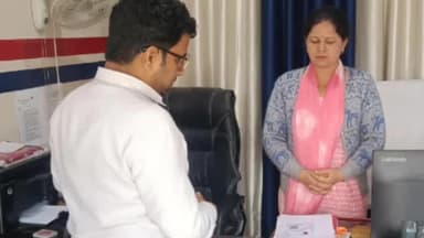 गरुड़: एसडीएम गरुड़ वैभव काण्डपाल ने गरुड़ क्षेत्र में गैस वितरण व्यवस्था का सघन निरीक्षण किया