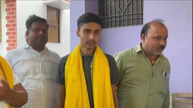 बनियापुर: मैट्रिक परीक्षा में हरपुर छतवा के अमित कुमार ने लहराया परचम, राज्य में हासिल किया 7वां स्थान