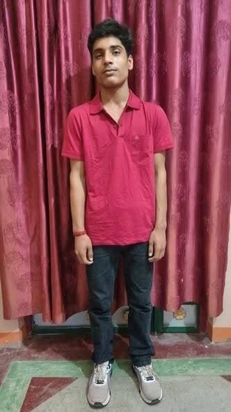 पुपरी निवासी विजय गिरी के पुत्र रंजीत कुमार ने मैट्रिक की परीक्षा में 458 अंक प्राप्य कर अपने जिला का नाम रौशन किया है।