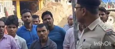 मधवापुर: साहरघाट बाजार में बदमाशों ने दवा व्यवसायी की बाइक से ₹65 हजार की चोरी की