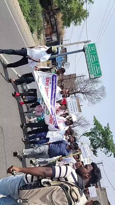 रामगढ DC ऑफिस पहुँच रहे हैं रामगढ़ होमगार्ड के अभ्यर्थी !