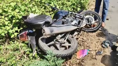 धालभूमगढ़: धालभूमगढ़ में दर्दनाक हादसा: ट्रक की चपेट में आने से युवक की मौत, घर में पसरा मातम