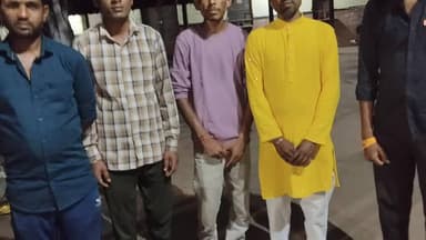 ग्राम: जिझवाड़ा निवासी ग्यारसीलाल ब्रह्मवंशी की पत्नी स्व.मिश्रा बाई की गंगाजली पूजन के बाद यहां पर भी कराए गए भोजन।