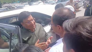 एमसीएफ सफाई निरीक्षकों को मिलेंगी 31 नई स्कूटियां...
सेक्टर-16 में बड़ा कार्यक्रम
#electricscooter
#VipulGoyal
#sanitati...