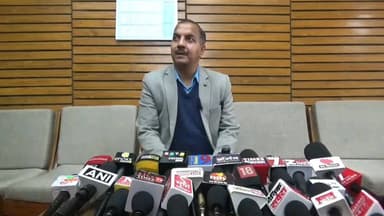 बिलासपुर सदर: सदर के विधायक त्रिलोक जमवाल ने बंबर ठाकुर पर उठाए गंभीर सवाल