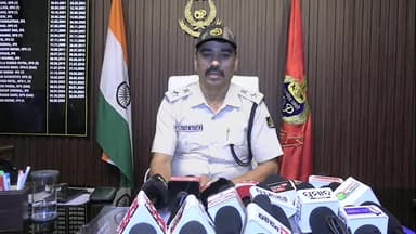 ସୋନପୁର: ଆଜି ଜିଲ୍ଲାର ବିଭିନ୍ନ ଅଞ୍ଚଳରୁ ଗଞ୍ଜେଇ ସହ କଫ ସିରଫ ଜବାବ ନିଜ କାର୍ଯ୍ୟାଳୟରେ ସୂଚନା ଦେଲେ ଜିଲ୍ଲା ଏସପି ନାରାୟଣ ନାଏକ