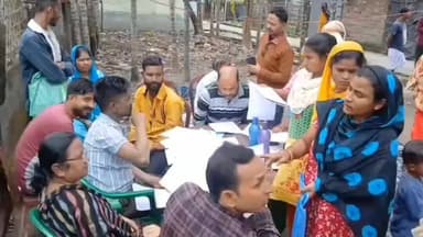 আলিপুরদুয়ার ১: আলিপুরদুয়ার ১৮ নম্বর ওয়ার্ডের কাউন্সিলর ক্ষোভ প্রকাশ করলেন ভোটারদের নাম বাদ হয়ে যাওয়ার পরেই