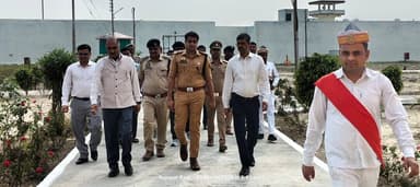 जनपद न्यायाधीश श्री राकेश धर दुबे, जिलाधिकारी श्री अश्विनी कुमार पांडेय एवं पुलिस अधीक्षक श्री राहुल भाटी द्वारा जिला का...