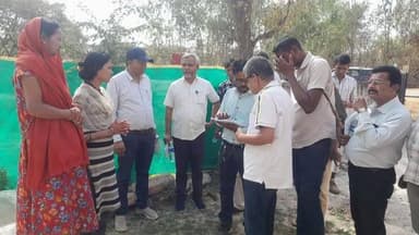 शहडोल में जनगणना कार्य हेतु फील्ड ट्रेनरों का प्रशिक्षण संपन्न
..
ग्राम कुदरी में घर-घर जाकर मकान गणना का दिया गया लाइव ...