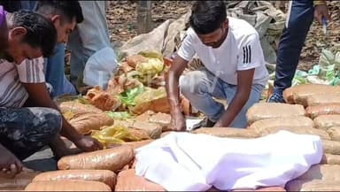 ସୋନପୁର ବୁଢାରଜା ଛକ ଟ୍ରକ ରୁ ପୁଳା ପୁଳା ଗଞ୍ଜେଇ ଜବତ ସହ ଦୁଇ ଜଣଙ୍କୁ ଗିରଫ କରିଛି ସୋନେପୁର ପୋଲିସ
#rishitv #highlight #LocalNews...