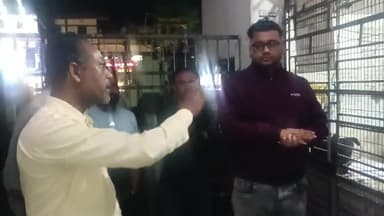 কৈলাশহর: কৈলাসহর ছনতৈল মুসলিম পল্লী ২ নং ওয়ার্ডের বিদ্যুৎ বিভ্রাট নিয়ে উত্তেজনা সাই কম্পিউটার অফিসে এসে দ্বারস্থ হয় এলাকাবাসী