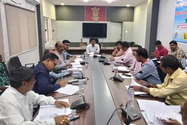 బ్యాంకర్ల సహకారంతోనే జిల్లా సమగ్ర అభివృద్ధి: కలెక్టర్ ఏ.ఎస్. దినేష్ కుమార్