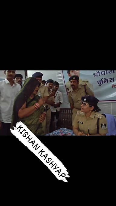 गुना पुलिस आपके द्वार, जागरूकता के लिए गुना पुलिस का ग्रामीणों से सीधा संवाद... 🌟👍💡👏💯 #समाजहित #मजिस्ट्रेट #vairal #poli...