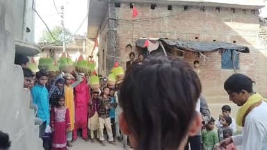 कुरारा
विकाशखंड क्षेत्र के बेरी गांव में धूमधाम से निकले ज्वारे, उमड़ा जनसैलाब
क्षेत्र के बेरी गांव में पारंपरिक आस्था...