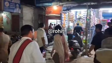 #सीतापुर कैप्टन मनोज पाण्डेय चौक पर रात से समय फिर हुईं नापजोख