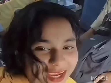 डुमरांव: ट्रेन में सिपाही ने युवती को दिया मोबाइल नंबर, सिपाही की हरकत हुई वायरल तो युवती को मिल रही धमकियां #viral