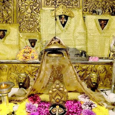 🚩🚩🚩🌹🌺🌺 ॥ ॐ ऐं ह्रीं क्लीं चामुण्डायै विच्चैः॥ 🌹🌺🌺🏵️🌸💐💐🍁🍁🍁 (माँ कालका के आज के श्रृंगार दर्शन)। व (मनसा देवी) जय माँ काली...