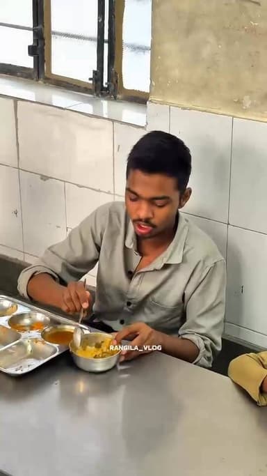 "इन बच्चों की दुनिया अलग है… पर खुशियां सबसे ज्यादा यहीं हैं ❤️"
#ajmer
#RBSE
#love