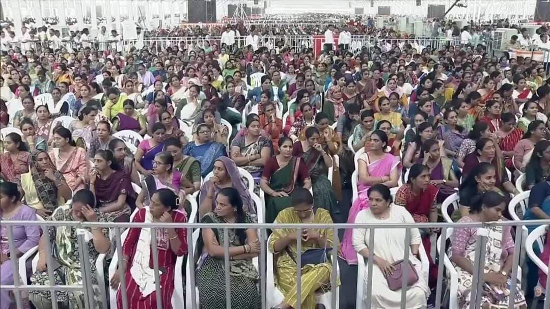 इस क्षेत्र की रेल कनेक्टिविटी को भी बेहतर किया गया है। आज खेडब्रह्मा–हिम्मतनगर-असारवा को जोड़ने वाली नई ट्रेन सेवा भी शुरू हो गई है: माननीय प्रधानमंत्री @narendramodi जी
#ViksitGujarat4ViksitBharat #RailInfra4Gujarat