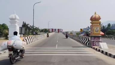 திருப்பத்தூர்: தாமலேரிமுத்தூர் பகுதியில் தீயணைப்பு துறை வாகனத்தின் மீது மோதி விபத்துக்குள்ளான மாணவன் 2 நாட்கள் கழித்து உயிரிழப்பு