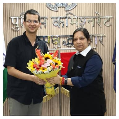 डीसीपी सेंट्रल नोएडा, शक्ति मोहन अवस्थी के जनपद महाराजगंज स्थानांतरण पर #CP_Noida, #jtcpnoida, #jtcpnoidaHQ एवं अन्य पुल...