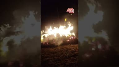 *ब्रेकिंग**आकाशीय बिजली गिरने से ग्राम सुंदरपुरा के किसान की फसल में लगी आग #bhind #bhindnews