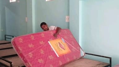 वृद्ध आश्रम से बेदखल हुए बुजुर्ग, छुट्टी के दिन जबरन शिफ्टिंग पर उठा सवाल
#publicnewsmunger #मुंगेर #LocalNews #nagarnig...