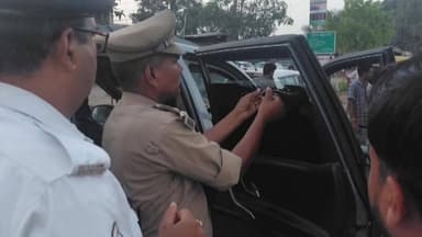 #आजमगढ़ पुलिस का चला बड़ा चेकिंग अभियान