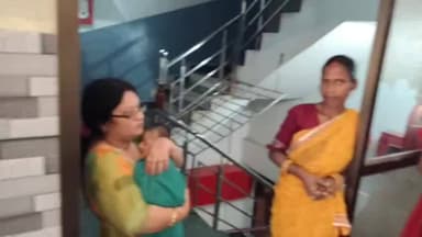 नौगढ़: डॉ. संजय चौधरी, बाल रोग विशेषज्ञ के यहां जांच के दौरान एक बच्चे की हुई मौत, परिजनों ने समय पर इलाज न करने का लगाया आरोप