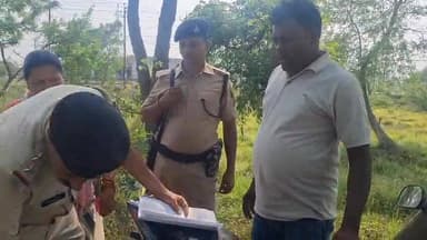 रक्सौल थाना की बड़ी कार्रवाई: नशीली इंजेक्शन के साथ दो अंतरराष्ट्रीय तस्कर गिरफ्तार
रक्सौल थाना पुलिस ने बड़ी कार्रवाई क...