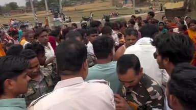 रमना: फोर लेन बाईपास पर दर्दनाक हादसा: वाहन की टक्कर से युवक की मौके पर मौत, मुआवजे के लिए रमना में सड़क जाम