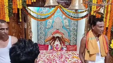 ବରଗଡ: ମାଁ ସମଲେଶ୍ୱରୀଙ୍କ ମନ୍ଦିରରେ ଅନୁଷ୍ଠିତ ହେଲା ମହାଜଳାଭିଷେକ ପୂଜାର୍ଚ୍ଚନା