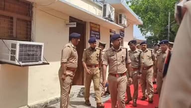 #डीआईजी पहुंचे मैनपुरी किया निरीक्षण